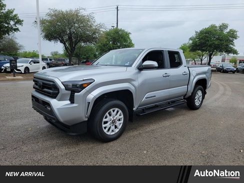 Used 2024 Toyota Tacoma SR5 image 1
