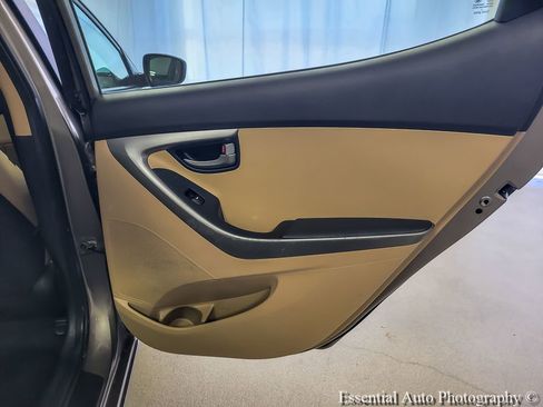 Used 2013 Hyundai Elantra GLS FWD image 15