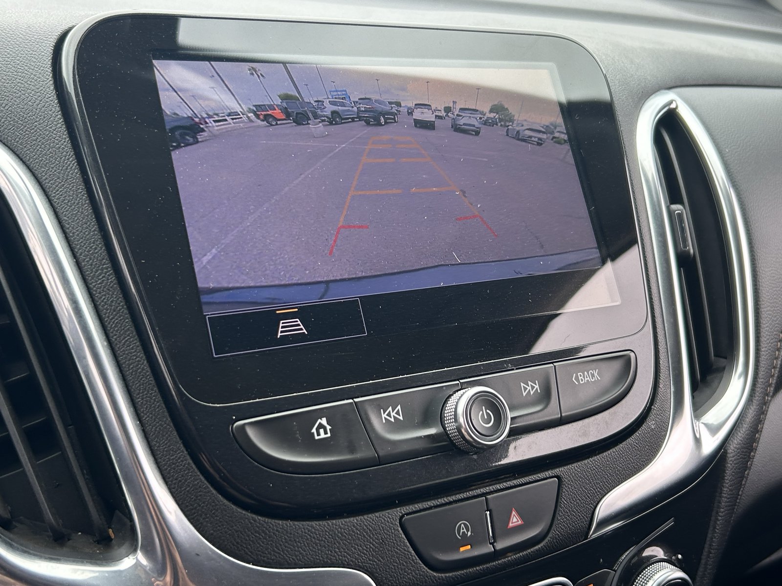 Certified 2022 Chevrolet Equinox Premier w/ LPO, Cargo Package FWD image 32