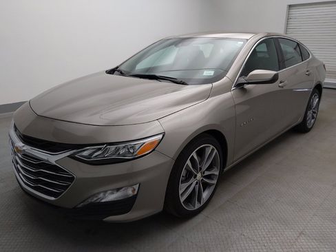 Used 2024 Chevrolet Malibu LT FWD image 2