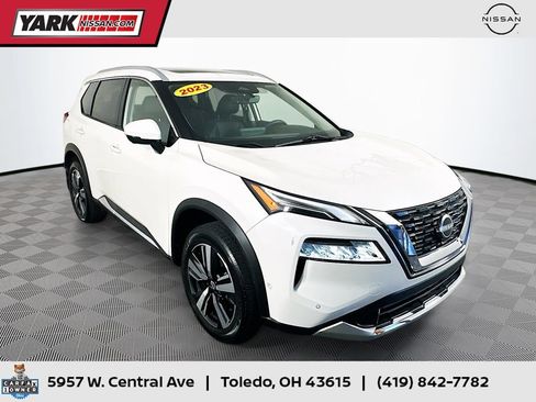 Certified 2023 Nissan Rogue Platinum AWD/4WD image 1