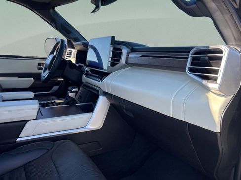 Used 2023 Toyota Sequoia Capstone image 32