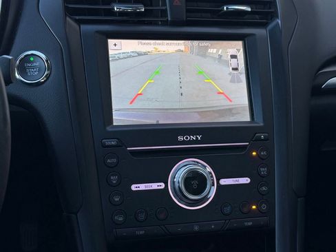 Used 2019 Ford Fusion Energi Titanium image 7