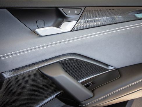 New 2026 Volkswagen Tiguan SE R-Line image 22