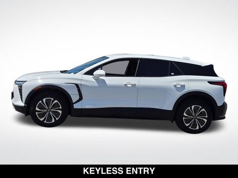 Used 2025 Chevrolet Blazer EV LT FWD image 5