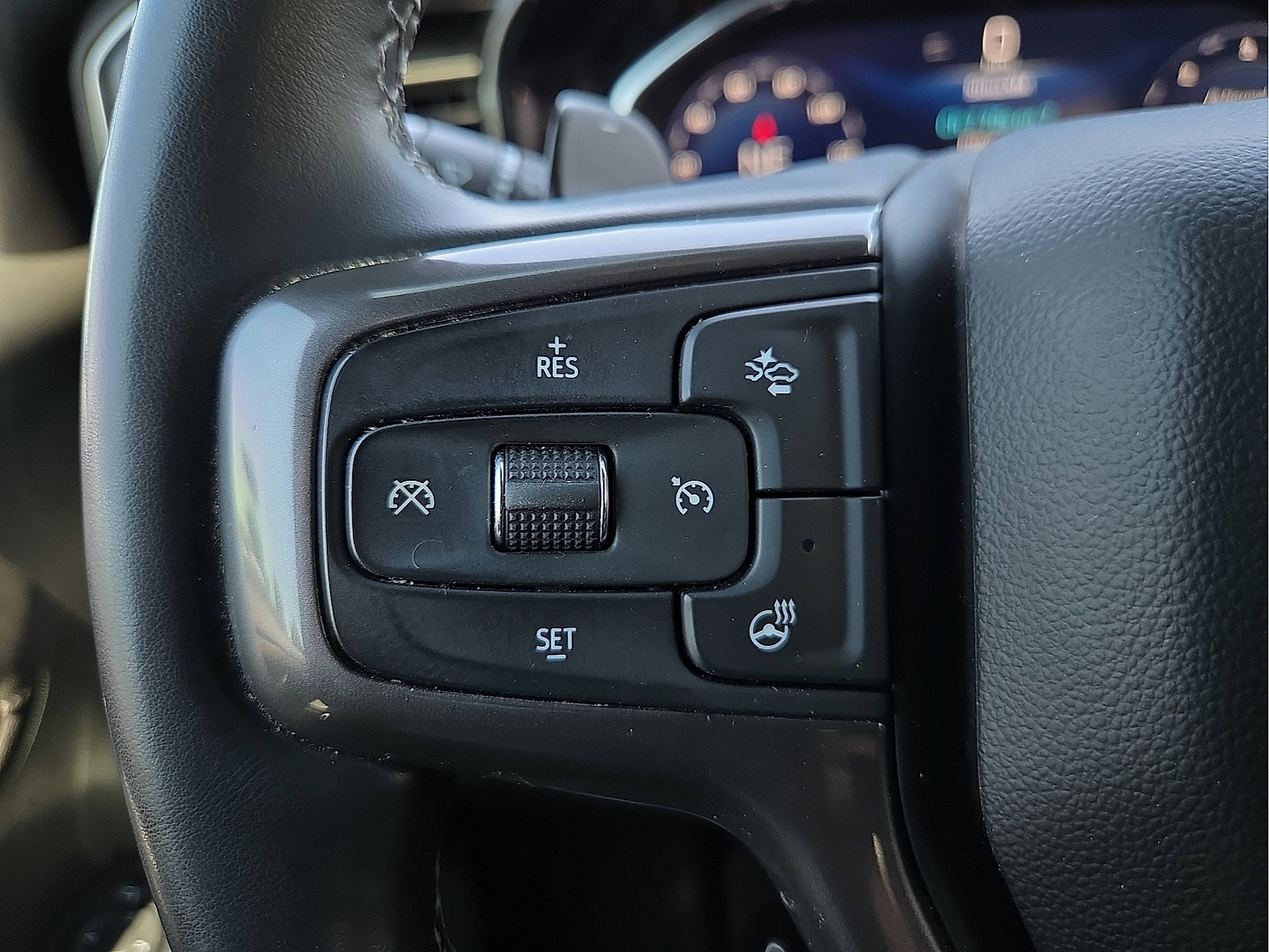 Used 2025 Chevrolet Silverado 1500 High Country AWD/4WD image 17