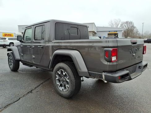 New 2026 Jeep Gladiator Sport S image 5