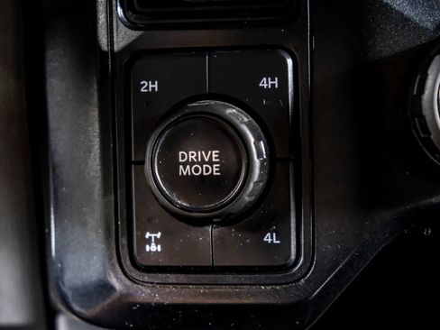 Used 2024 Ford F250 XLT w/ Black Appearance Package AWD/4WD image 25