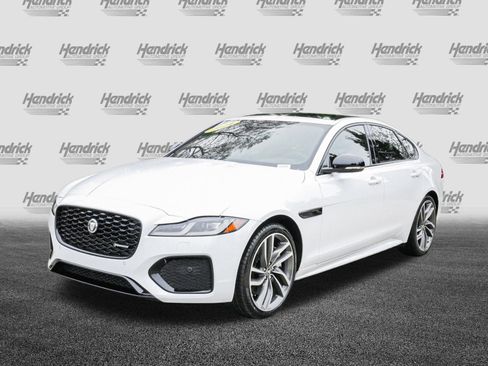 Used 2024 Jaguar XF R-Dynamic SE AWD/4WD image 5
