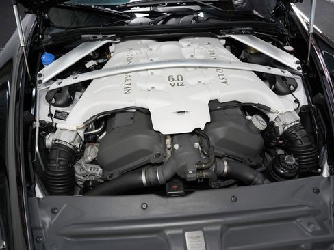 Used 2010 Aston Martin DBS Coupe image 45