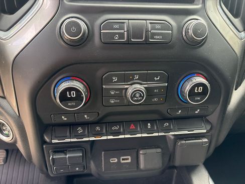 Used 2020 Chevrolet Silverado 1500 RST AWD/4WD image 12
