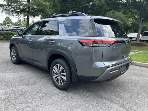 New 2026 Nissan Pathfinder SL FWD image 5
