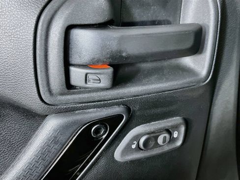 Used 2017 Jeep Wrangler Unlimited Sahara AWD/4WD image 24