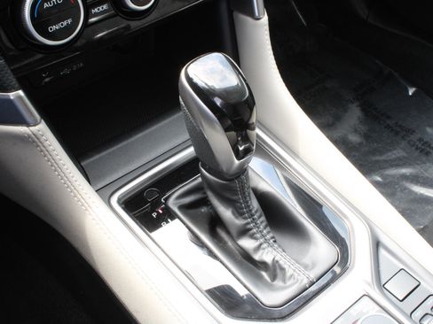 Used 2020 Subaru Forester Limited image 26