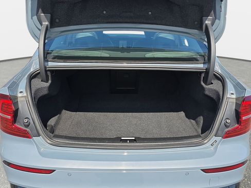 Used 2024 Volvo S60 B5 Plus image 12