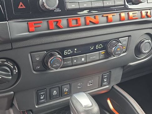Certified 2025 Nissan Frontier PRO-4X w/ Pro Premium Package AWD/4WD image 19