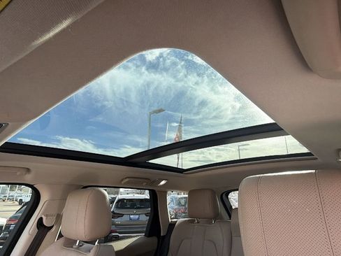 Used 2017 Land Rover Range Rover Sport Supercharged image 35