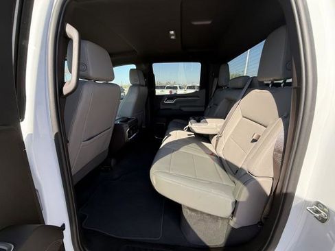 Used 2023 GMC Sierra 1500 SLT image 23