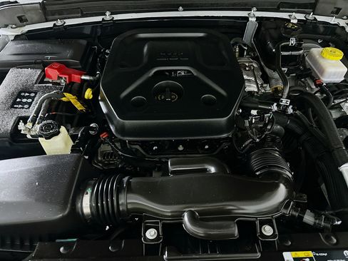 Used 2023 Jeep Wrangler Sport S image 28