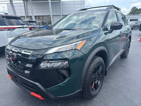 New 2026 Nissan Rogue SV w/ Rock Creek Premium Package AWD/4WD image 9