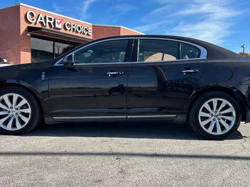 Used 2013 Lincoln MKS FWD image 2