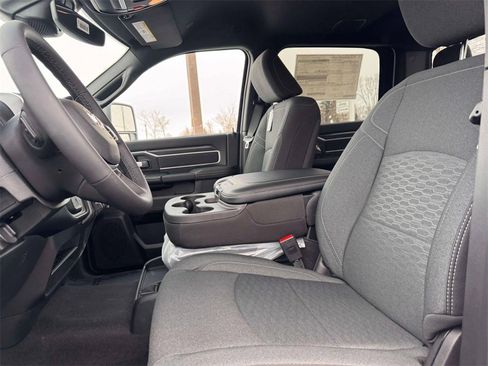 Used 2025 RAM 2500 Big Horn image 12