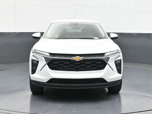 New 2026 Chevrolet Trax LS w/ LS Convenience Package FWD image 21