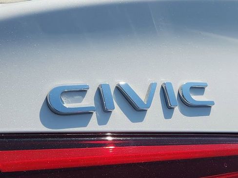Used 2024 Honda Civic Touring image 32