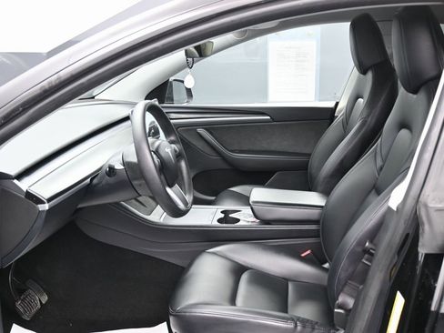 Used 2023 Tesla Model Y Long Range image 14