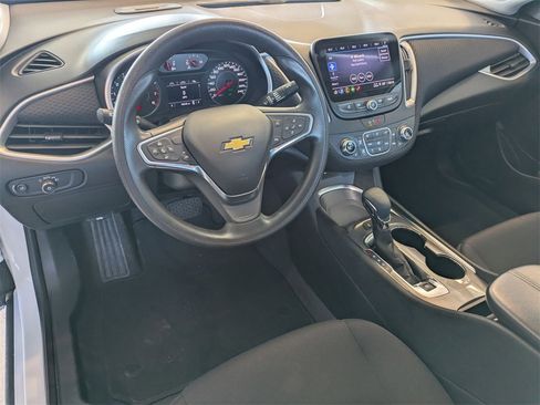 Used 2024 Chevrolet Malibu LT image 10