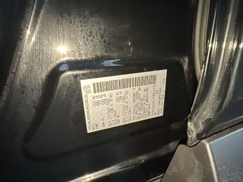 Used 2024 Nissan Rogue S image 42