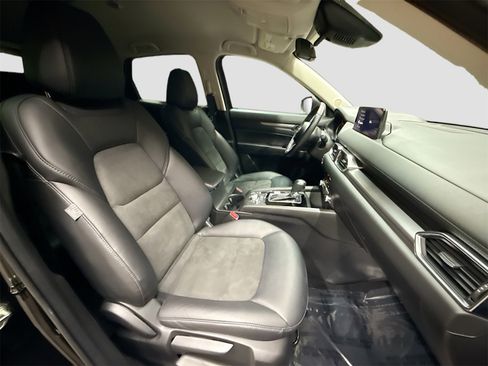 Used 2021 MAZDA CX-5 Touring image 28