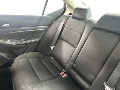 Used 2019 Nissan Altima 2.5 SV image 14