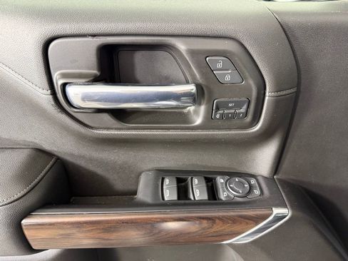 Used 2022 GMC Sierra 1500 SLT image 13