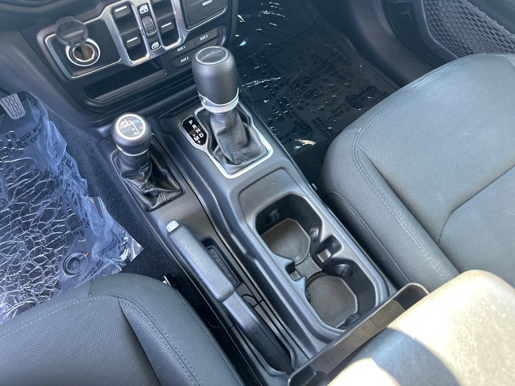 Used 2020 Jeep Gladiator Sport w/ Quick Order Package 24S AWD/4WD image 23