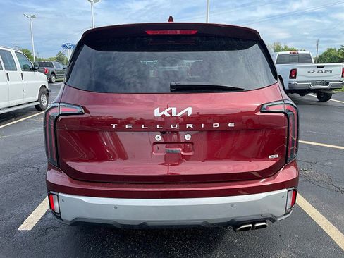 Used 2023 Kia Telluride AWD image 5