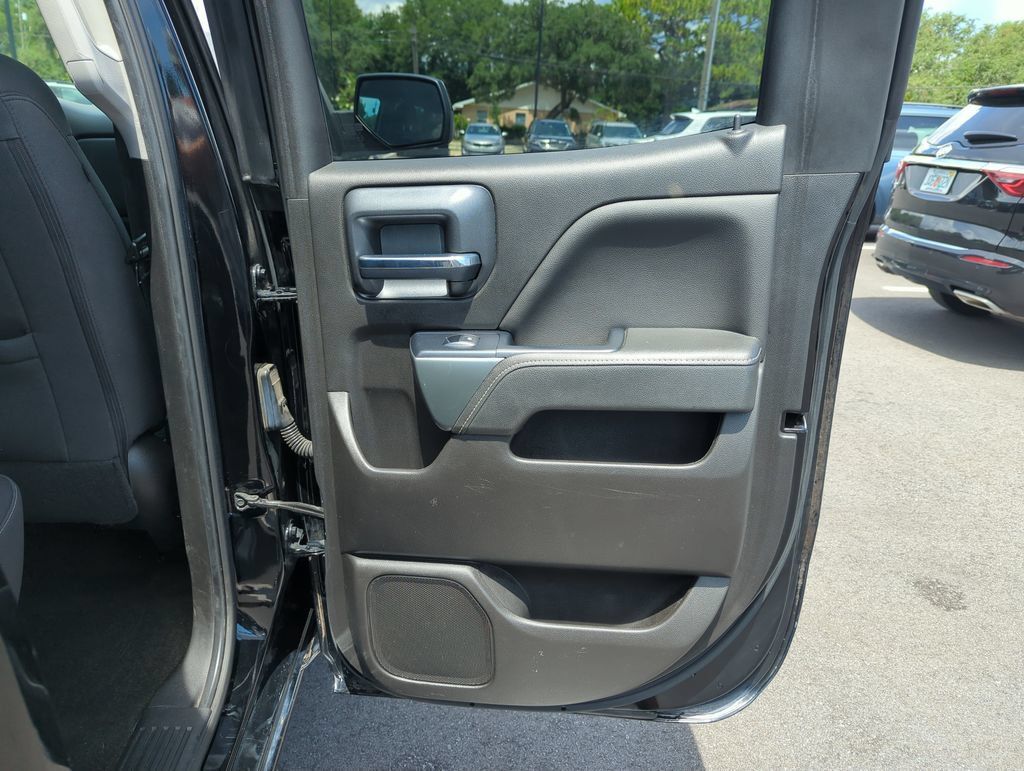 Used 2018 Chevrolet Silverado 1500 LT w/ All Star Edition AWD/4WD image 29