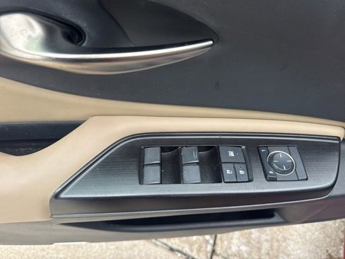 Used 2019 Lexus ES 350 image 12