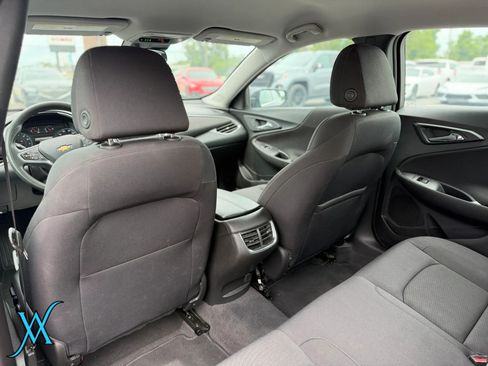 Used 2023 Chevrolet Malibu LT w/ Driver Confidence Package FWD image 14