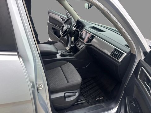 Used 2018 Volkswagen Atlas Launch Edition AWD/4WD image 25