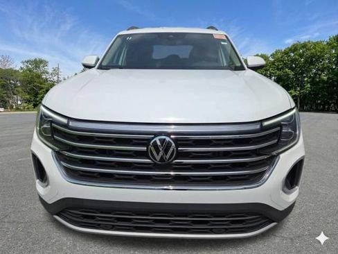 Used 2024 Volkswagen Atlas SE FWD image 3
