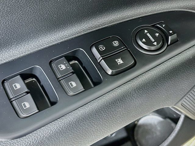 Used 2023 Kia Rio S FWD image 18