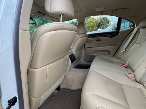 Used 2008 Lexus LS 460 RWD image 16