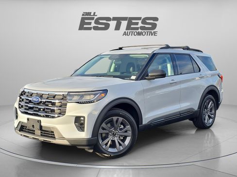 New 2026 Ford Explorer Active w/ Active Comfort Package image 1