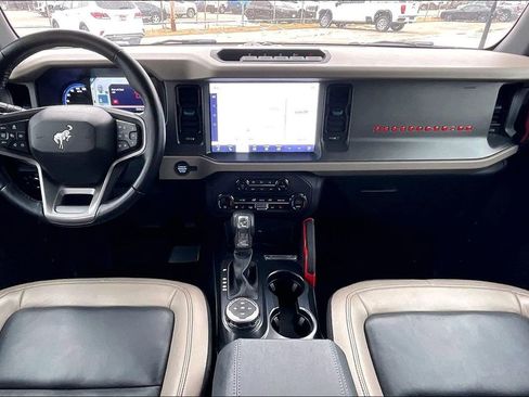 Used 2024 Ford Bronco Wildtrak AWD/4WD image 7