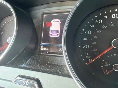 Used 2021 Volkswagen Tiguan S FWD image 2
