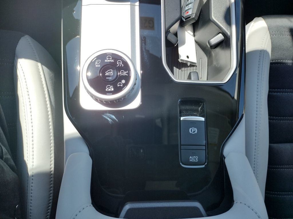 New 2026 Mitsubishi Outlander SE AWD/4WD image 25