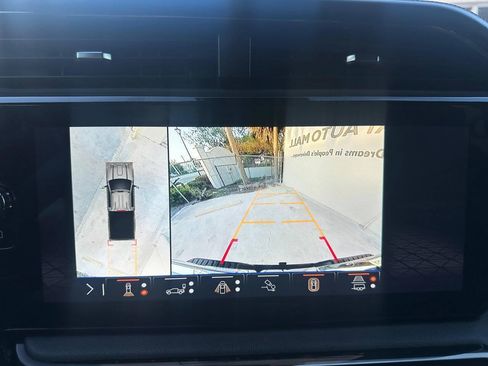 Used 2024 GMC Sierra 2500 AT4 w/ AT4 Premium Plus Package AWD/4WD image 26