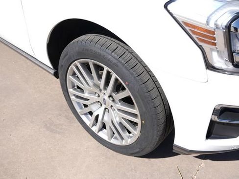 Used 2024 Ford Expedition Max Limited image 10