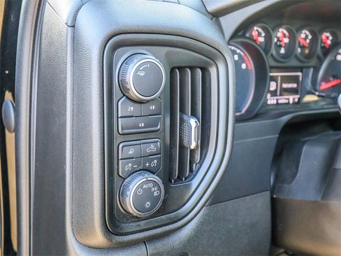 Used 2024 Chevrolet Silverado 2500 Custom w/ Custom Value Package image 27